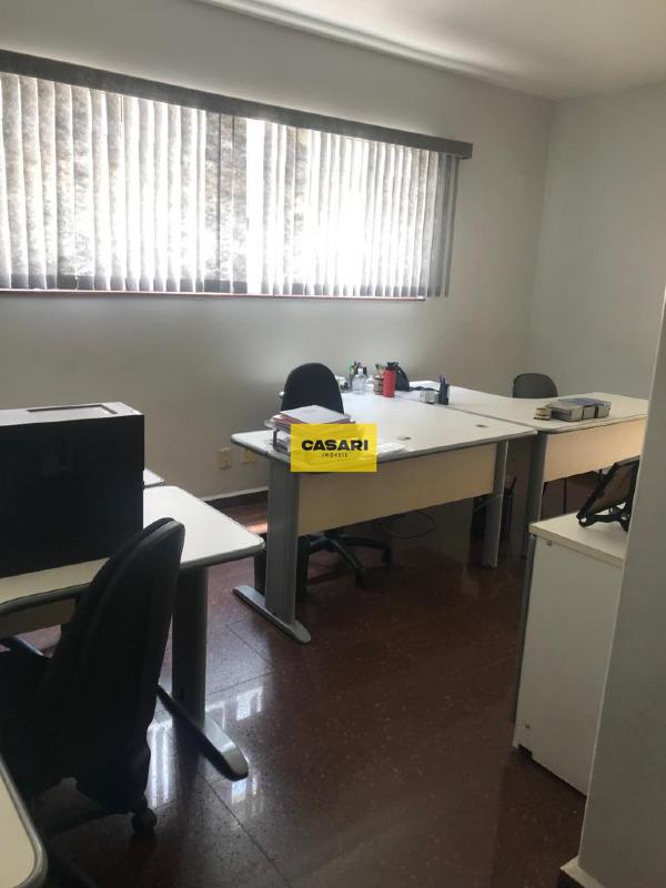 Sobrado para para aluguel no bairro Jardim, Santo André - Casari Imóveis: 
