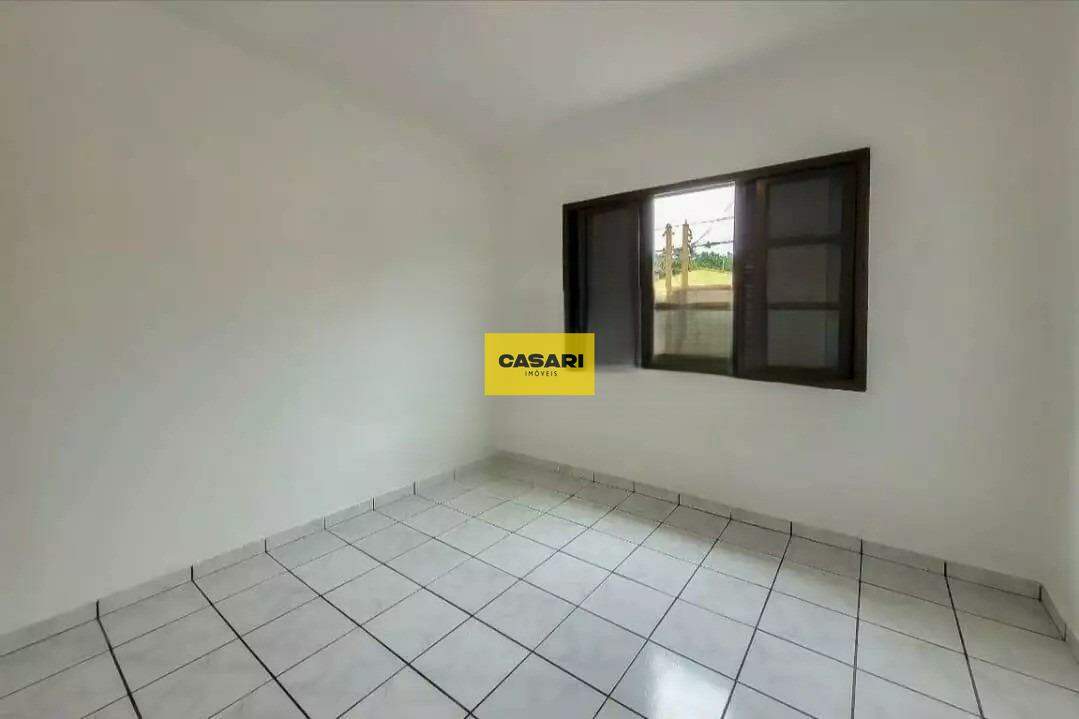 Casa Assobradada para aluguel no bairro Baeta Neves, São Bernardo do Campo - Casari Imóveis: 