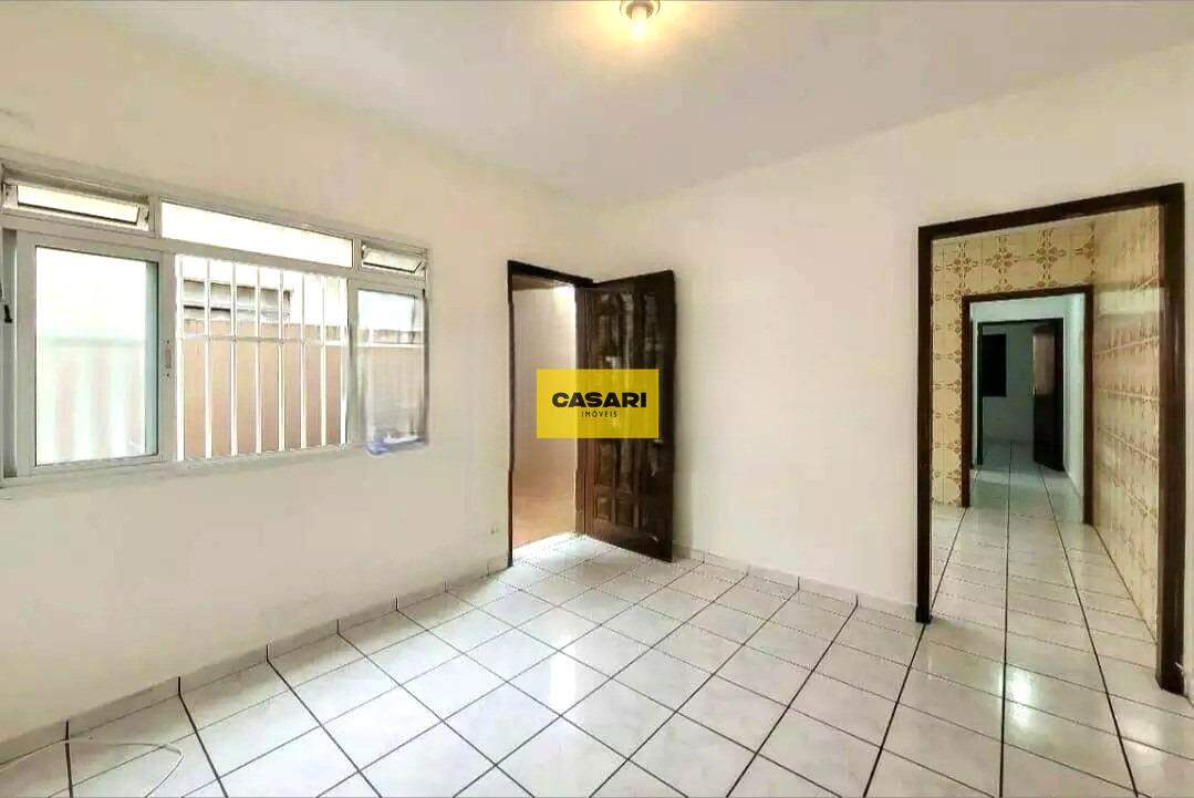 Casa Assobradada para aluguel no bairro Baeta Neves, São Bernardo do Campo - Casari Imóveis: 