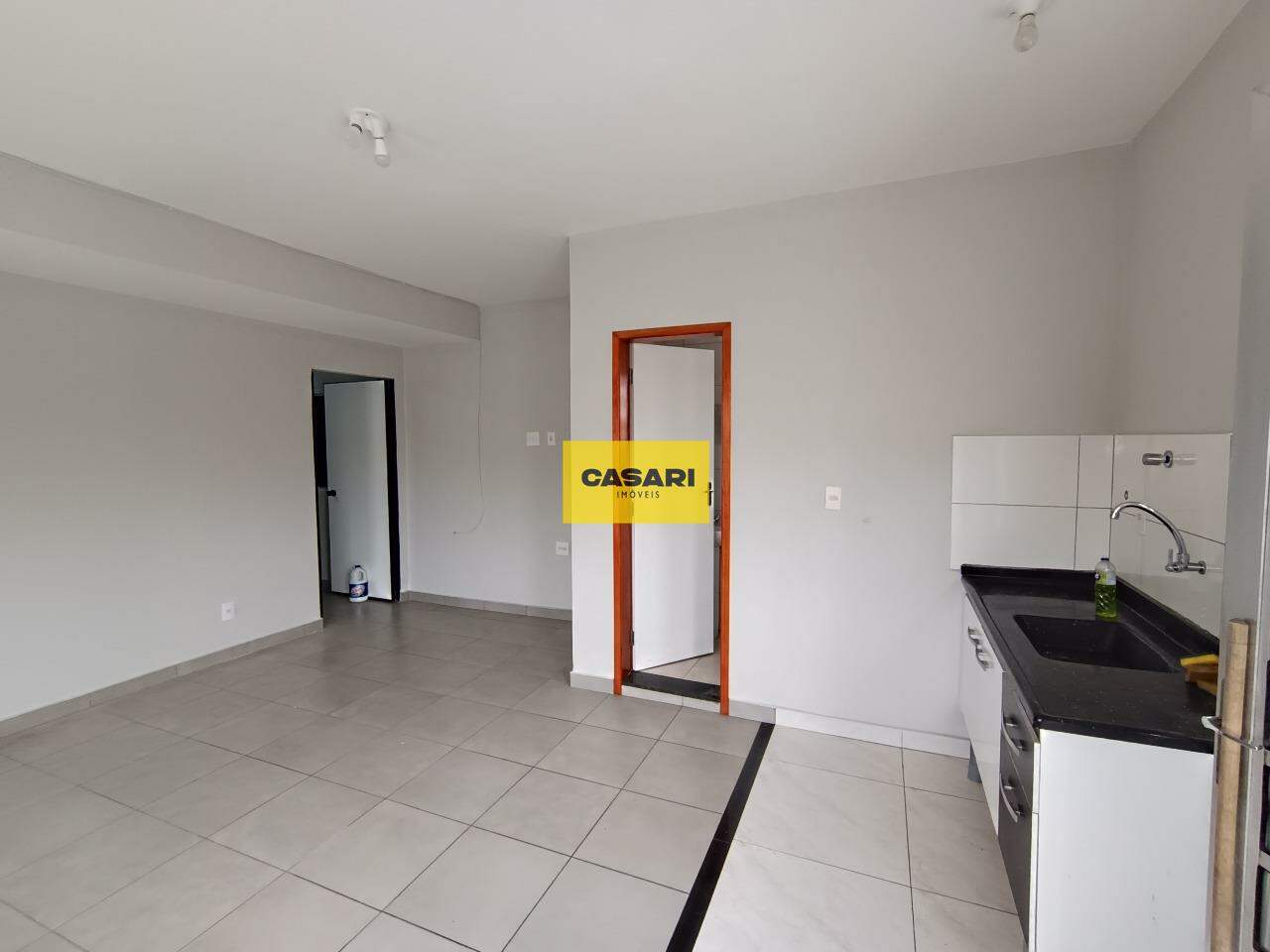 Casa Assobradada para para aluguel no bairro Assunção, São Bernardo do Campo - Casari Imóveis: 