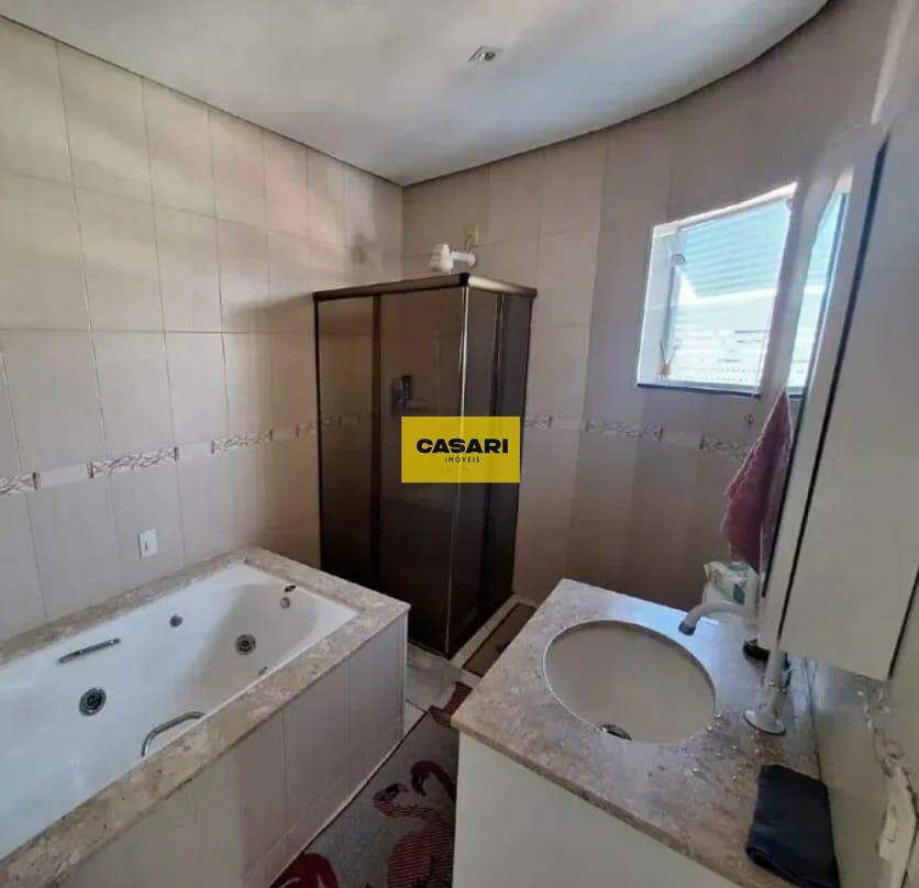 Sobrado à venda com 4 quartos quartos e 231 m² no bairro Centro, São Bernardo do Campo - Casari Imóveis: 