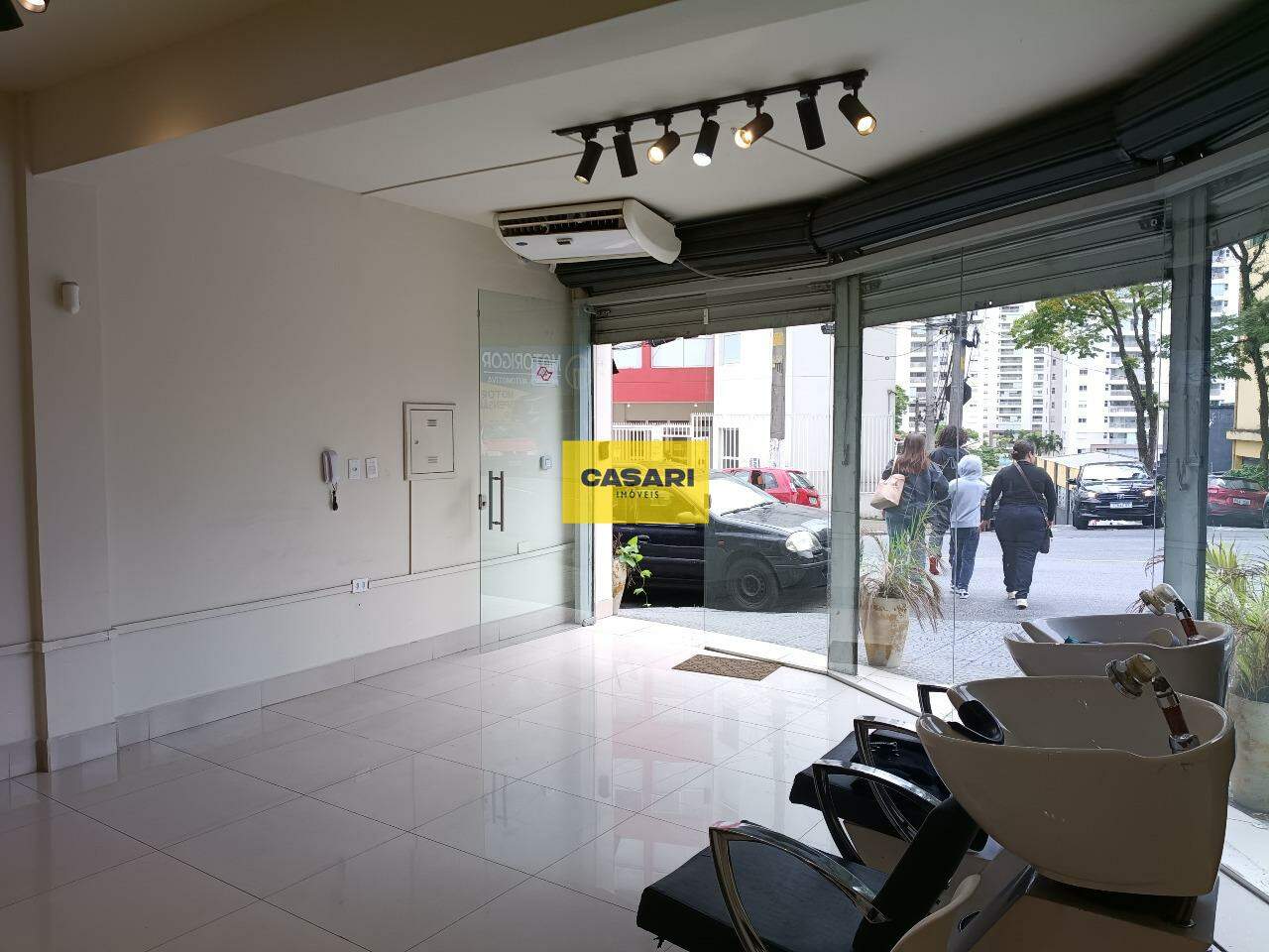 Salão para aluguel com quartos e 80 m² no bairro Baeta Neves, São Bernardo do Campo - Casari Imóveis: 