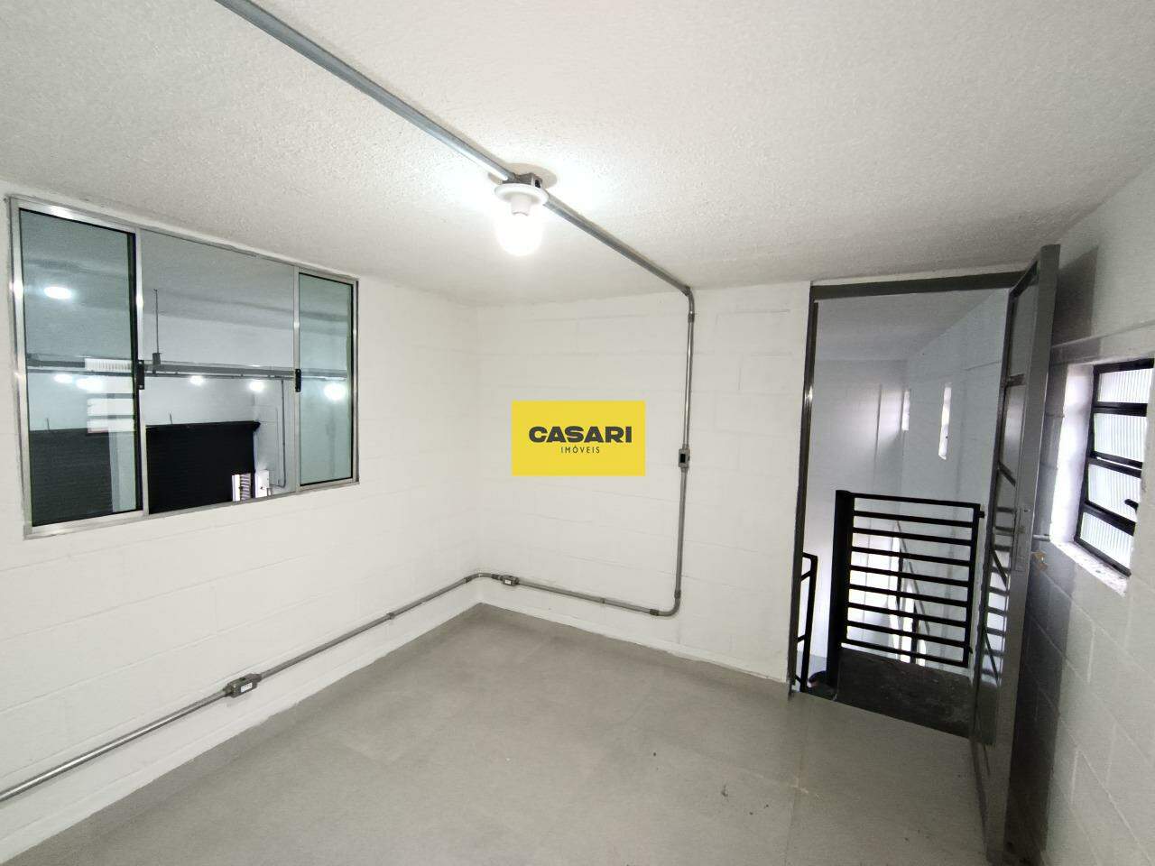 Salão para aluguel com quartos e 150 m² no bairro Baeta Neves, São Bernardo do Campo - Casari Imóveis: 