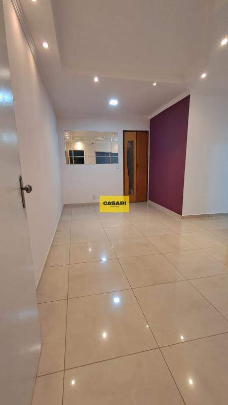 Apartamento para aluguel no bairro Baeta Neves, São Bernardo do Campo - Casari Imóveis: 