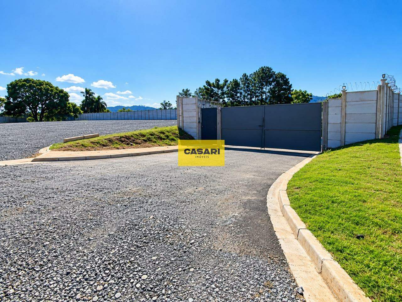 Terreno à venda no bairro Palmeiras de São Paulo, Suzano - Casari Imóveis: 