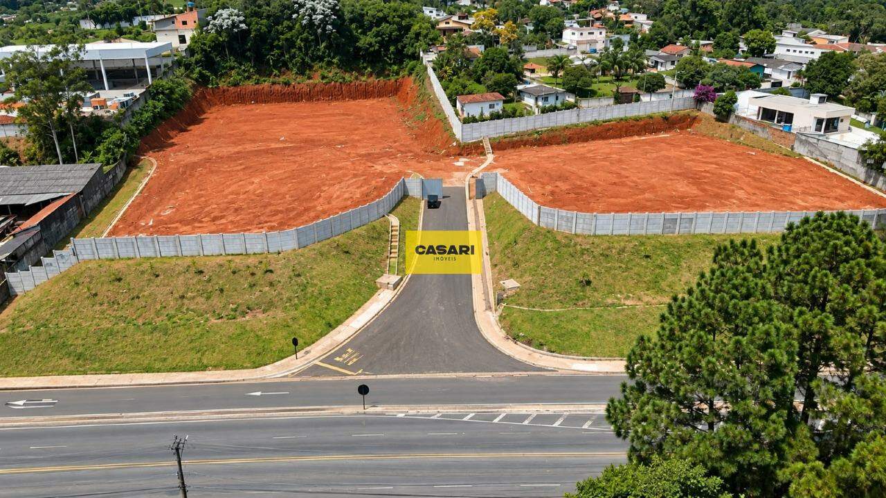 Terreno à venda no bairro Palmeiras de São Paulo, Suzano - Casari Imóveis: 