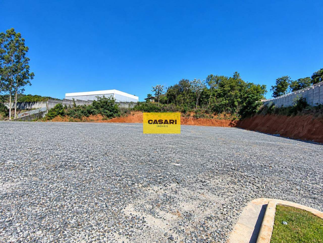 Terreno para aluguel no bairro Palmeiras de São Paulo, Suzano - Casari Imóveis: 