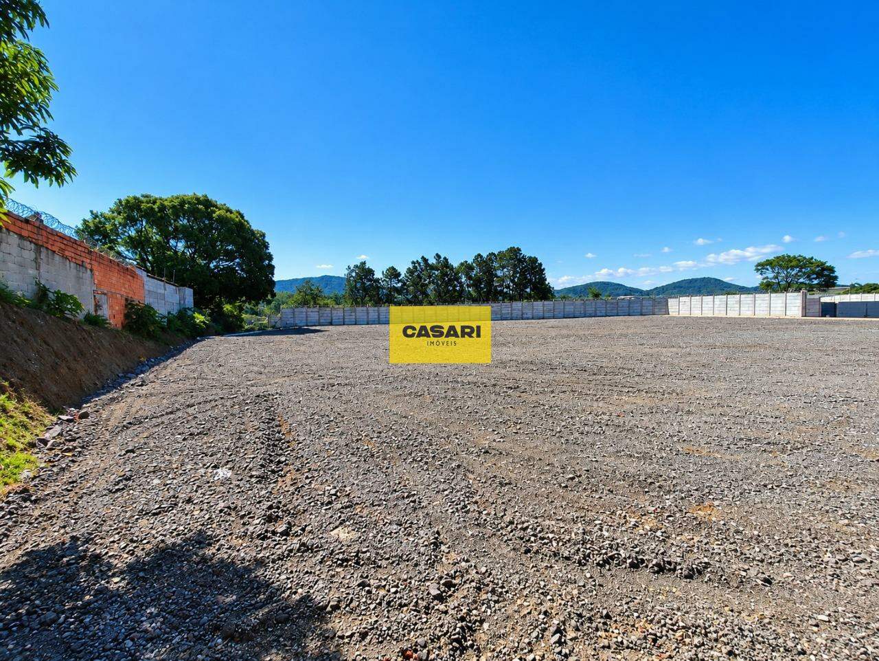 Terreno para aluguel no bairro Palmeiras de São Paulo, Suzano - Casari Imóveis: 
