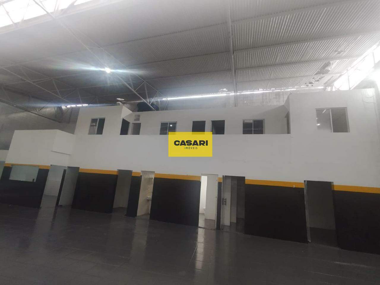 Galpão para para aluguel no bairro Piraporinha, São Bernardo do Campo - Casari Imóveis: 