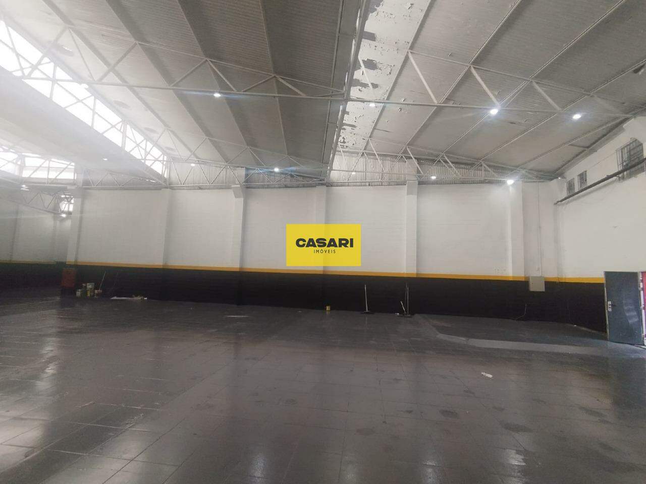 Galpão para para aluguel no bairro Piraporinha, São Bernardo do Campo - Casari Imóveis: 