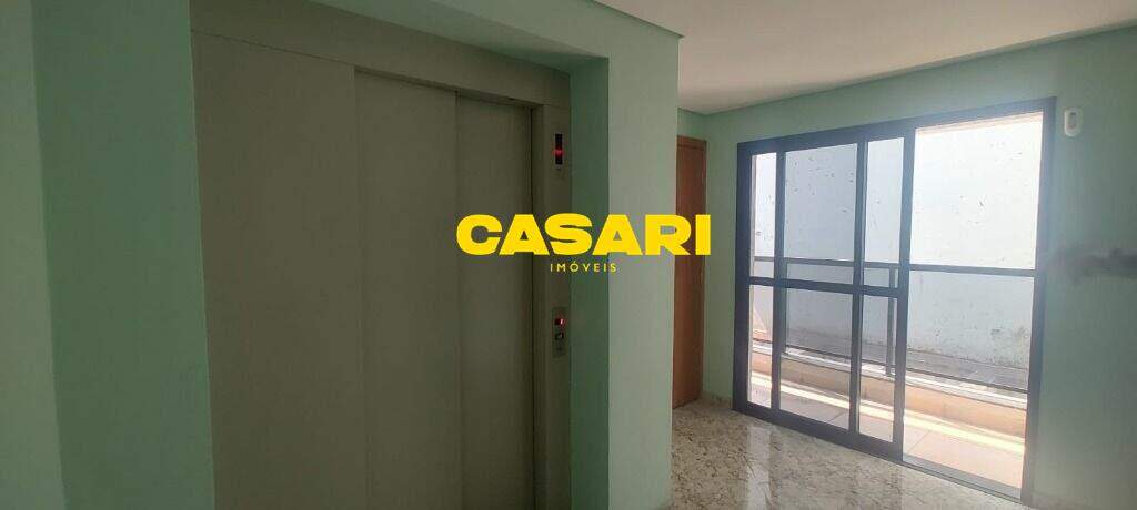 Sala para para aluguel no bairro Baeta Neves, São Bernardo do Campo - Casari Imóveis: 
