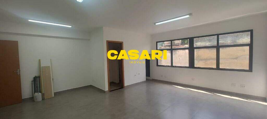 Sala para para aluguel no bairro Baeta Neves, São Bernardo do Campo - Casari Imóveis: 