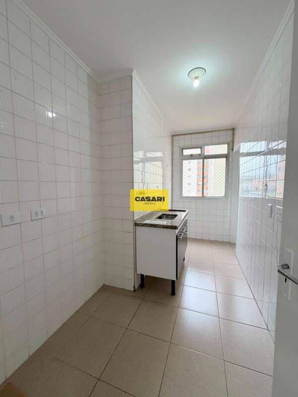 Apartamento para para aluguel no bairro Parque Terra Nova, São Bernardo do Campo - Casari Imóveis: 