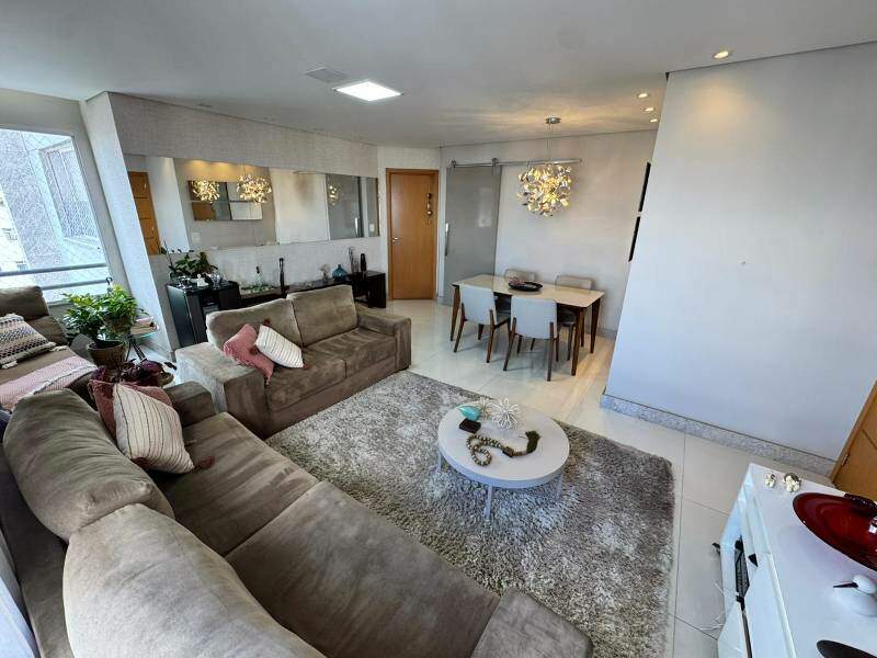 Apartamento à venda no SILVEIRA: 