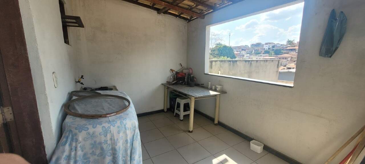 Casa à venda no CÉU AZUL: 