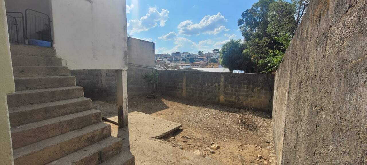 Casa à venda no CÉU AZUL: 
