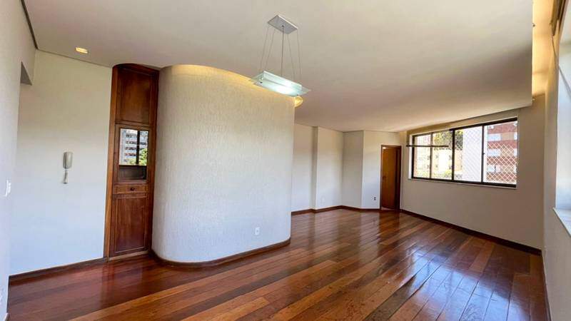 Apartamento à venda no Cruzeiro: 