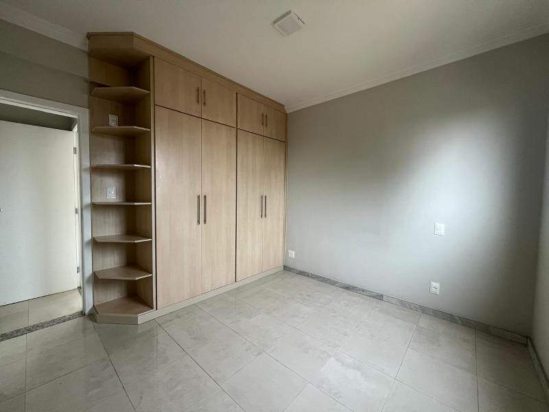 Apartamento à venda no Itapoã: 