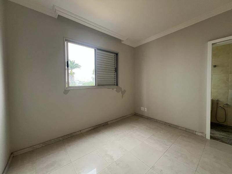 Apartamento à venda no Itapoã: 