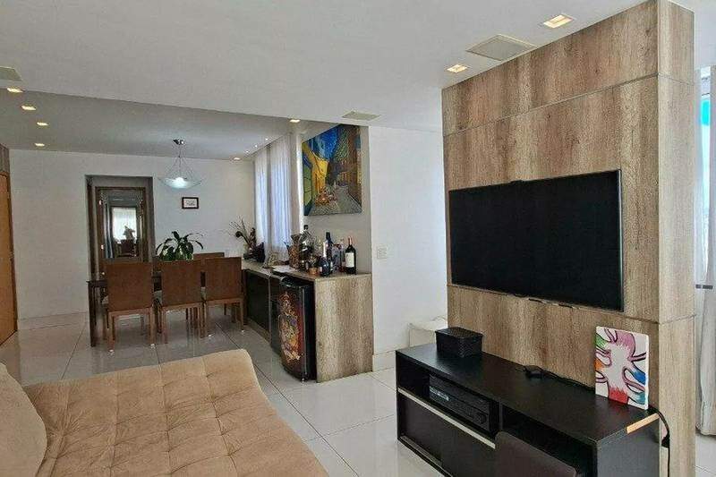 Apartamento à venda no Castelo: 