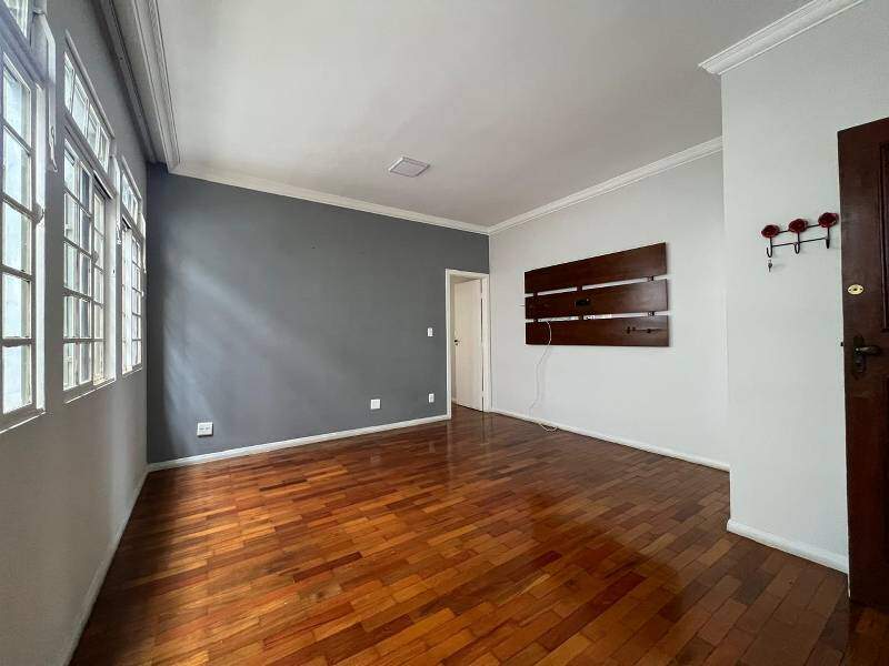 Apartamento à venda no PALMARES: 