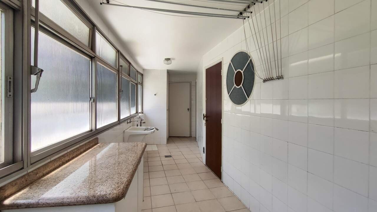 Apartamento à venda no Lourdes: 