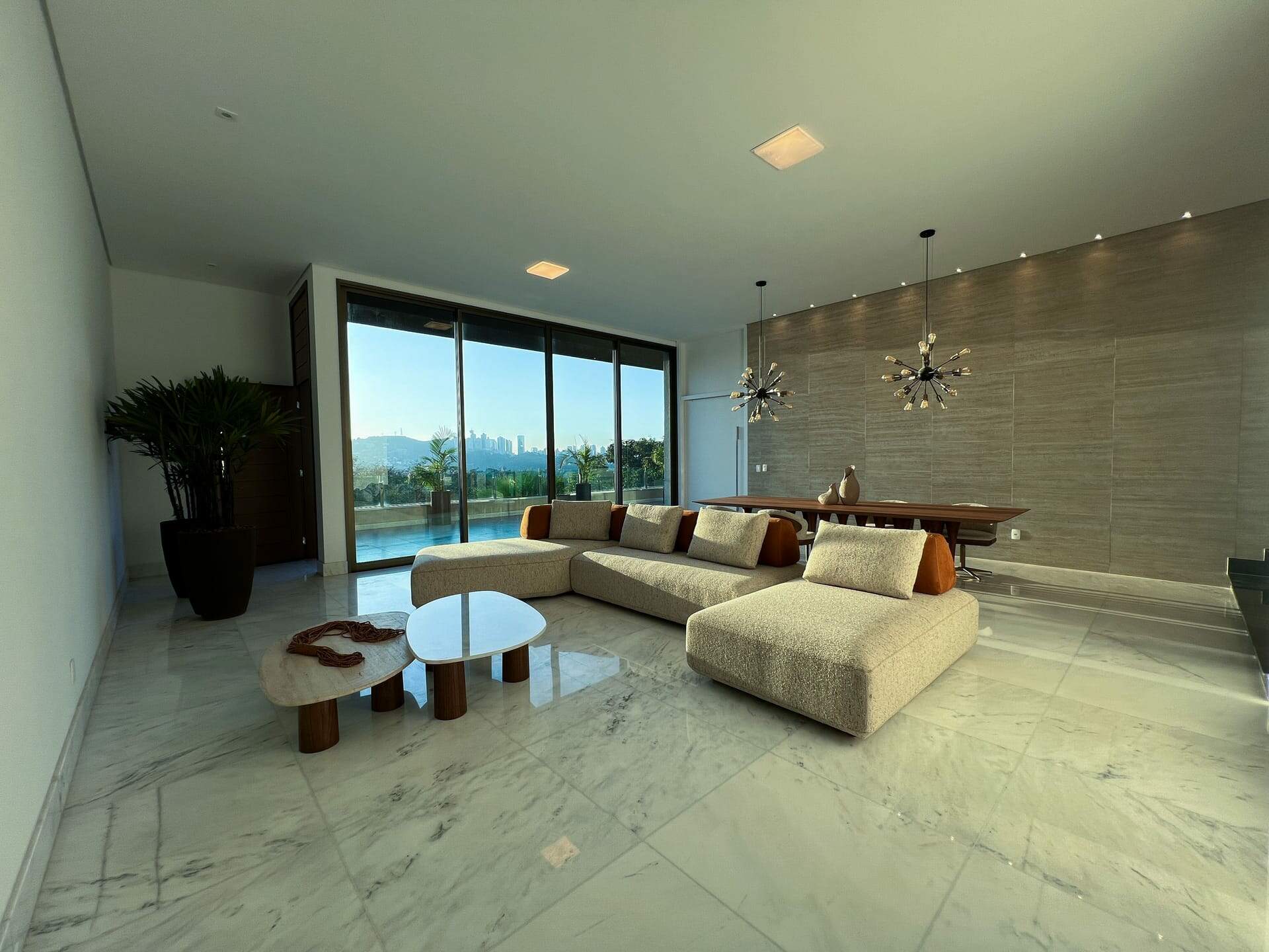 Casa para aluguel no Vale dos Cristais: v2-3741751911920601.jpg