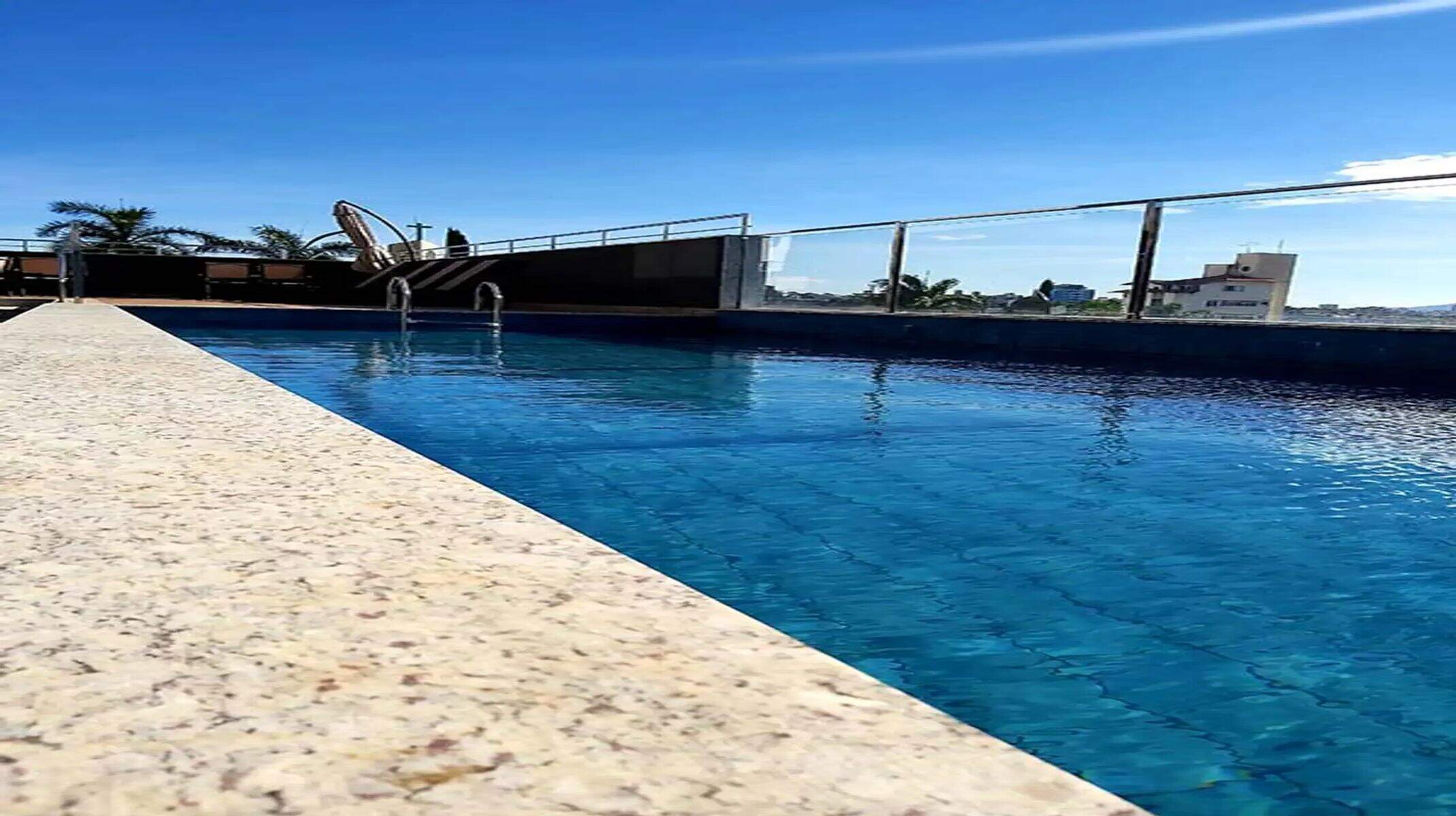 Apartamento à venda no Sagrada Família: Piscina
