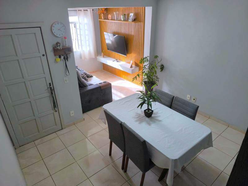 Casa à venda no DONA CLARA: 