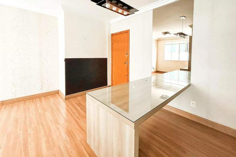 Apartamento à venda no Castelo: 