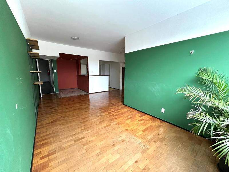 Apartamento à venda no Prado: 