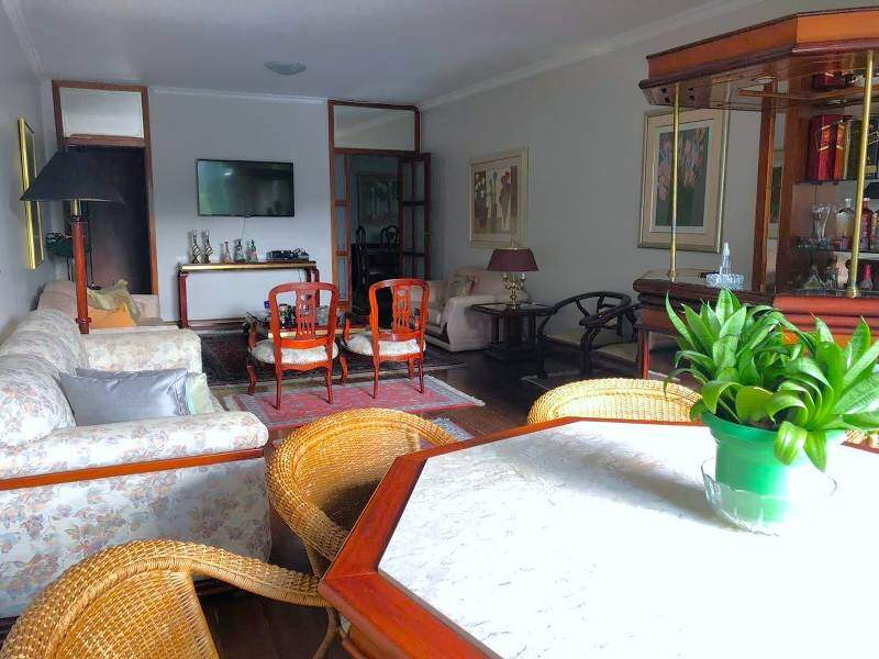 Apartamento à venda no Santo Antônio: 