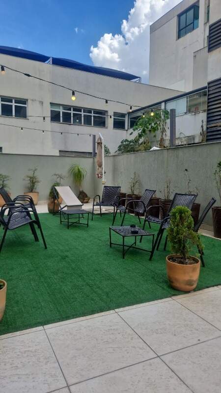 Sala à venda no Santa Lúcia: 