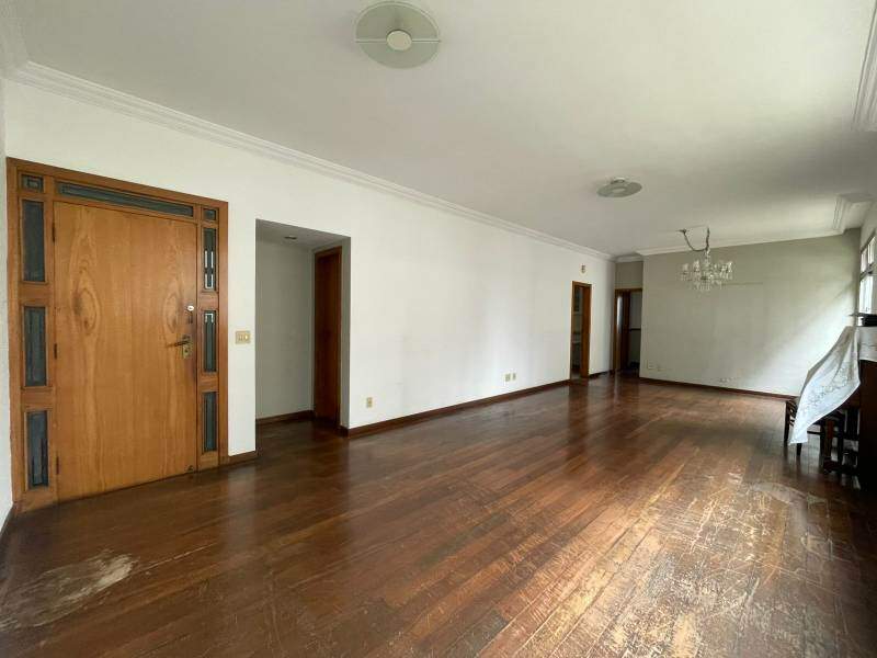 Apartamento à venda no Funcionários: 