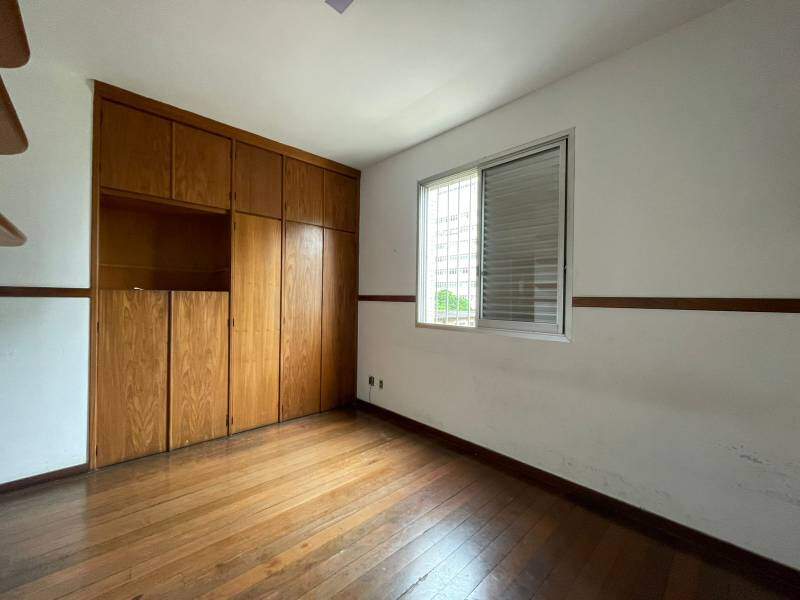 Apartamento à venda no Funcionários: 