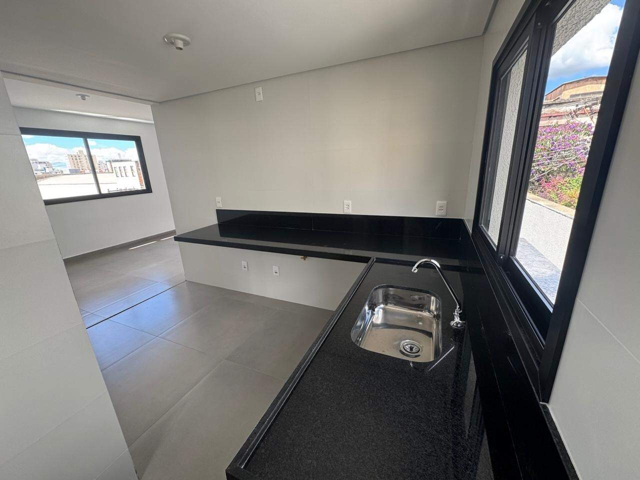 Apartamento à venda no Barroca: 
