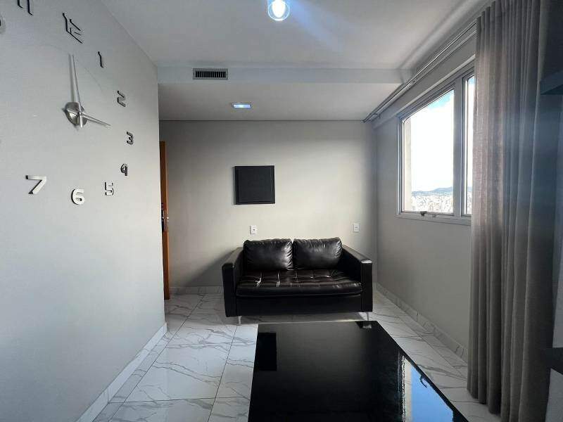 Apartamento à venda no PALMARES: 