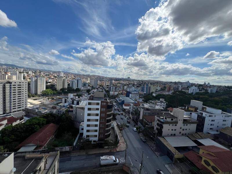 Apartamento à venda no PALMARES: 