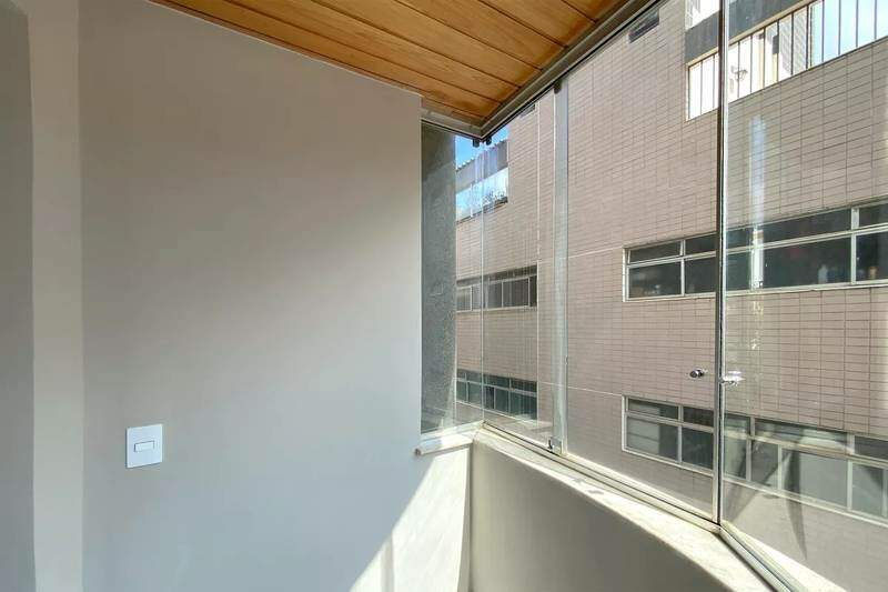 Apartamento à venda no Vila Paris: 