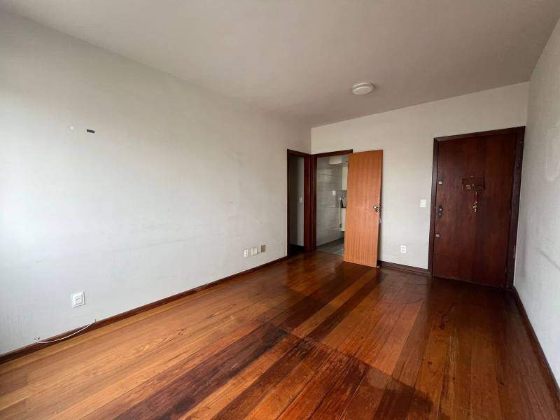Apartamento à venda no Sagrada Família: 