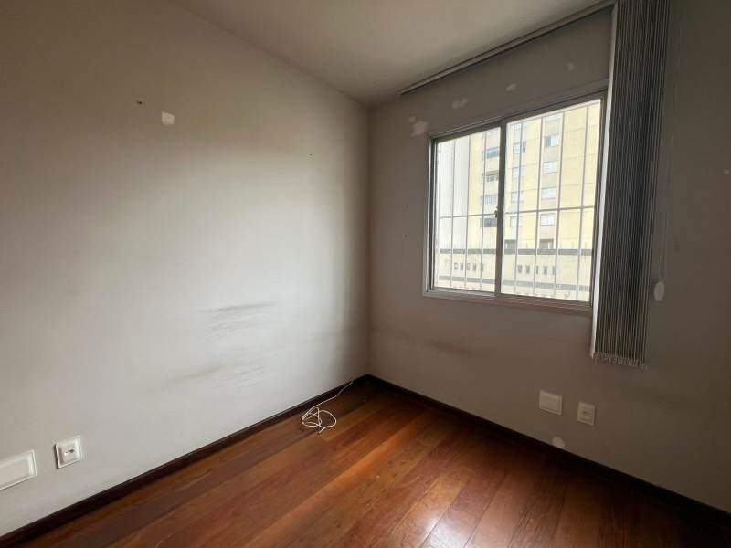 Apartamento à venda no Sagrada Família: 