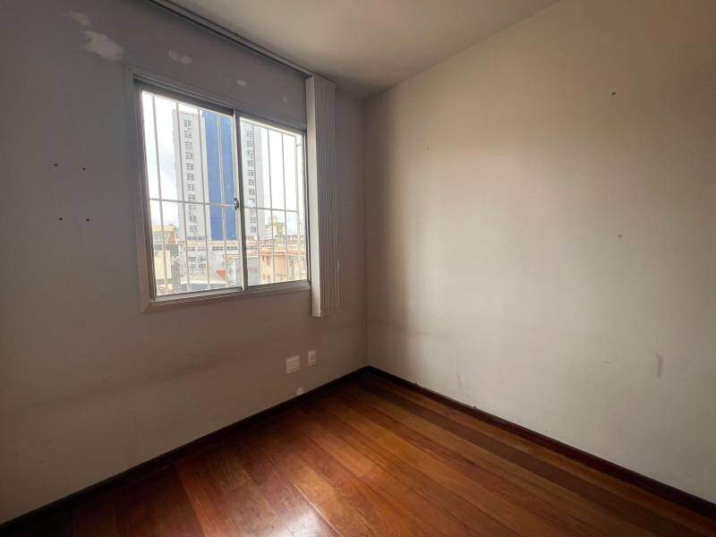 Apartamento à venda no Sagrada Família: 