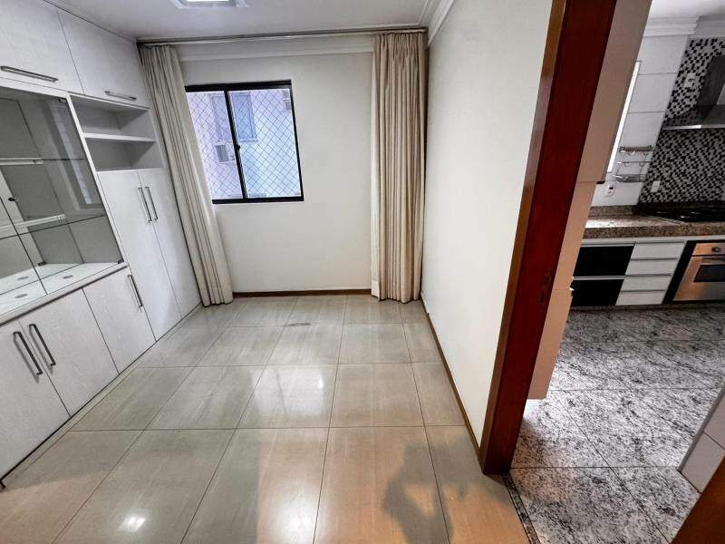 Apartamento à venda no Sagrada Família: 
