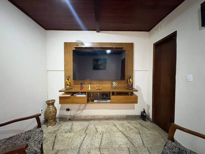 Casa à venda no DONA CLARA: 
