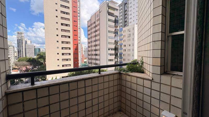 Apartamento à venda no Lourdes: 