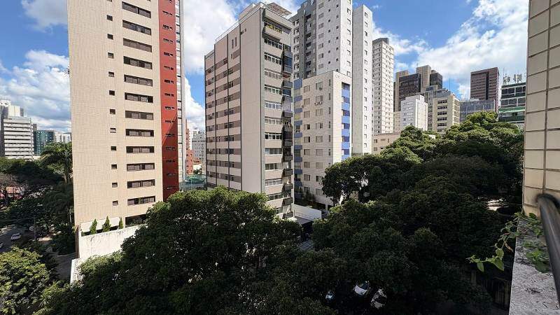 Apartamento à venda no Lourdes: 