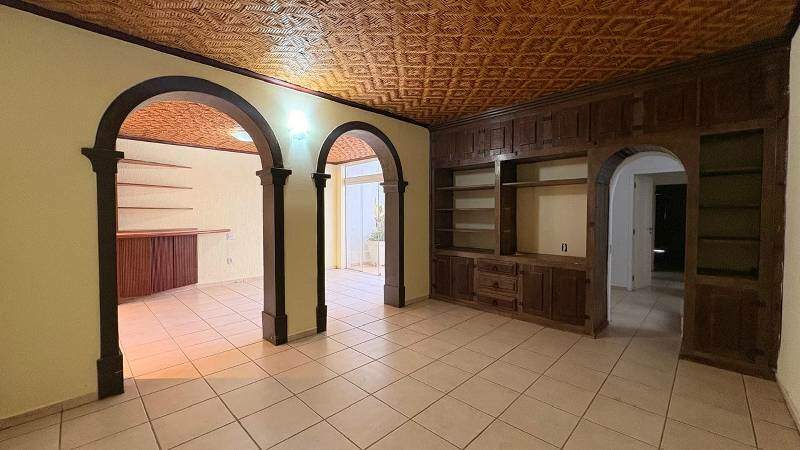 Casa à venda no Vila Paris: 
