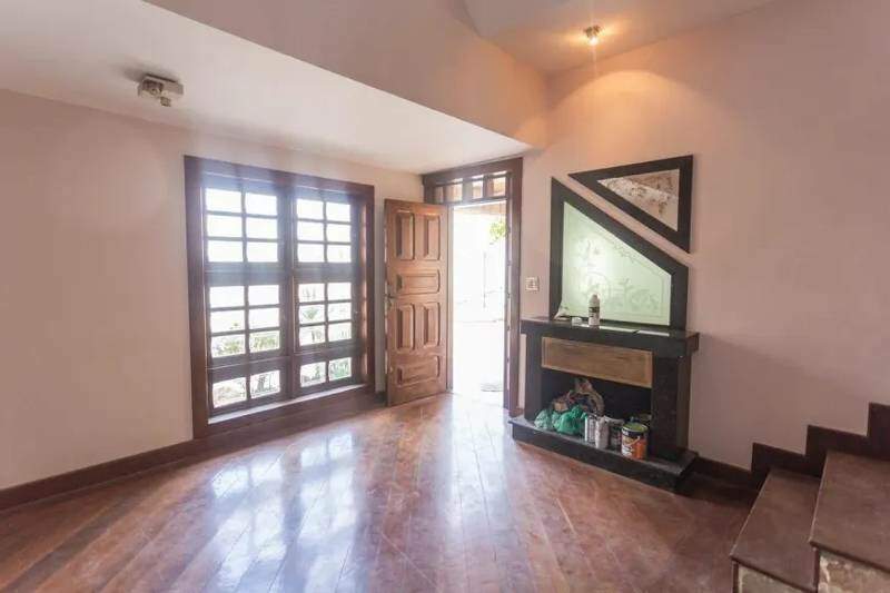 Casa à venda no Serra: 