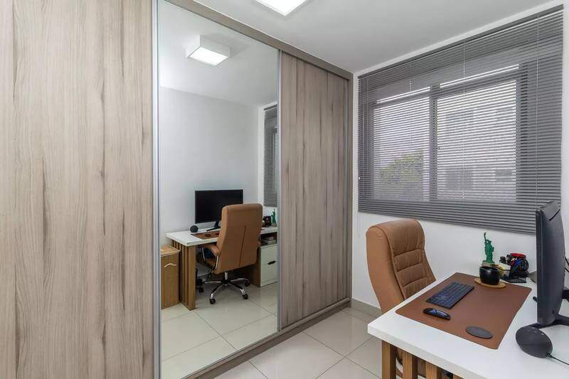 Apartamento à venda no Planalto: 