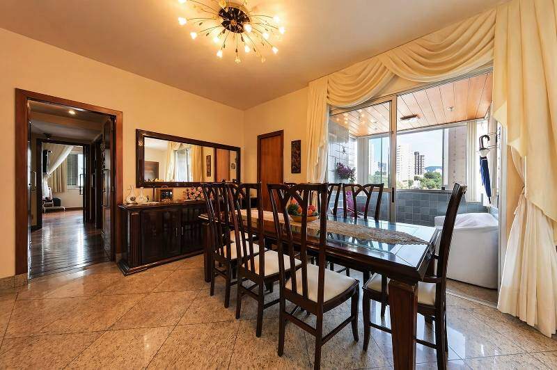 Apartamento à venda no Funcionários: 